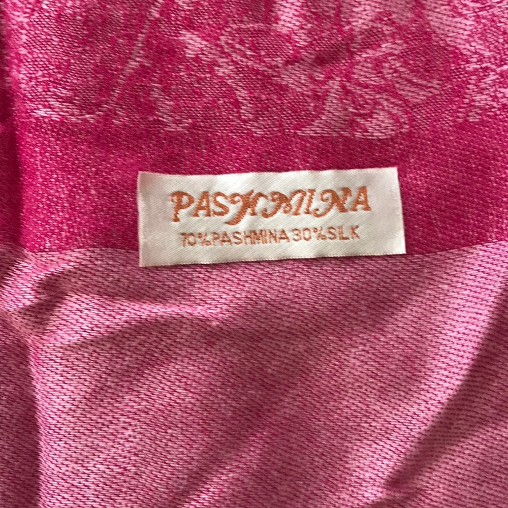 Pretty in Pink Pashmina